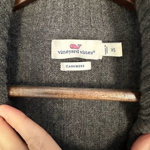 Cashmere Vineyard Vines collared sweater